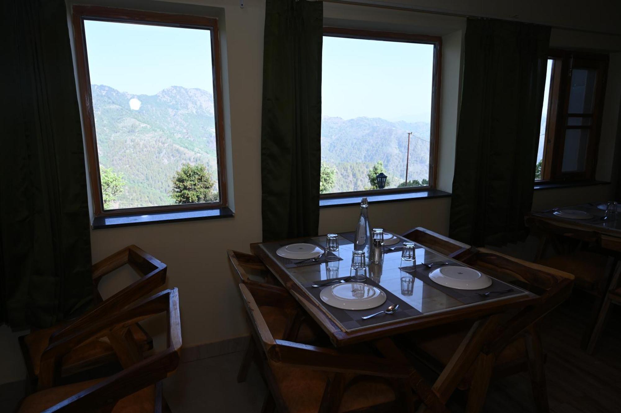 The Vintage Hill Village - Himalayan Boutique Resort Канатал Екстер'єр фото