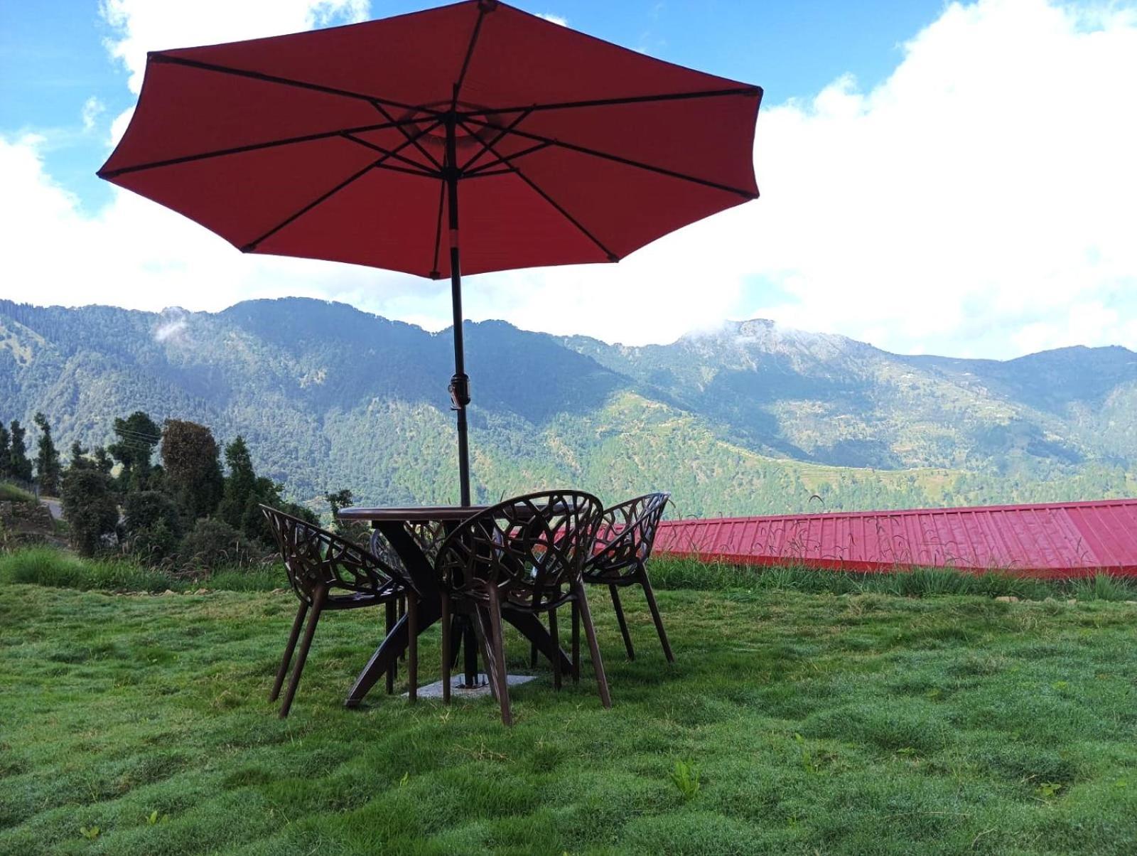 The Vintage Hill Village - Himalayan Boutique Resort Канатал Екстер'єр фото
