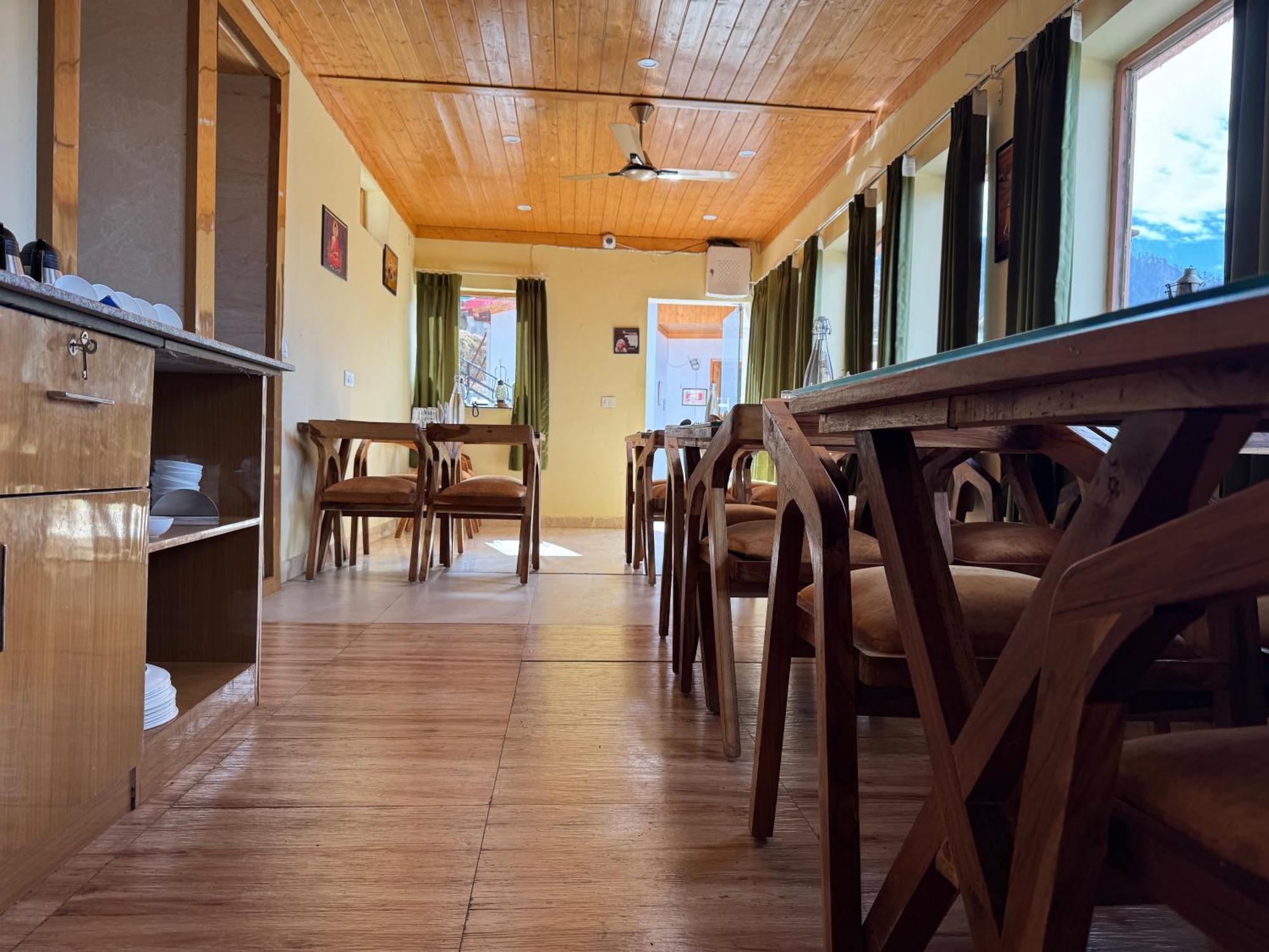 The Vintage Hill Village - Himalayan Boutique Resort Канатал Екстер'єр фото