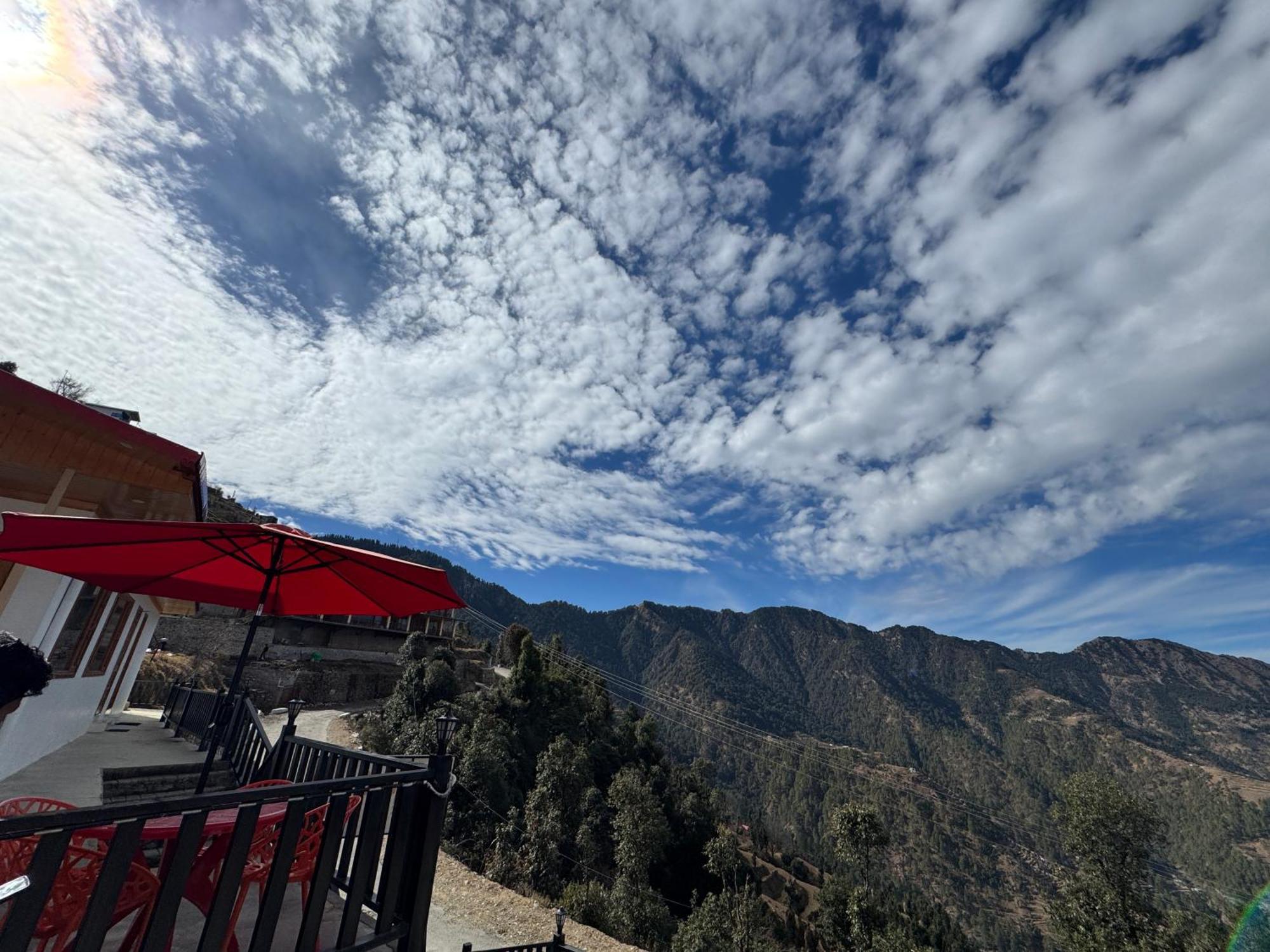 The Vintage Hill Village - Himalayan Boutique Resort Канатал Екстер'єр фото